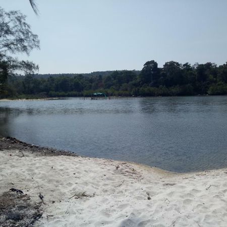 Sandbank Restaurant & Camping Koh Rong Kaoh Touch Exterior foto