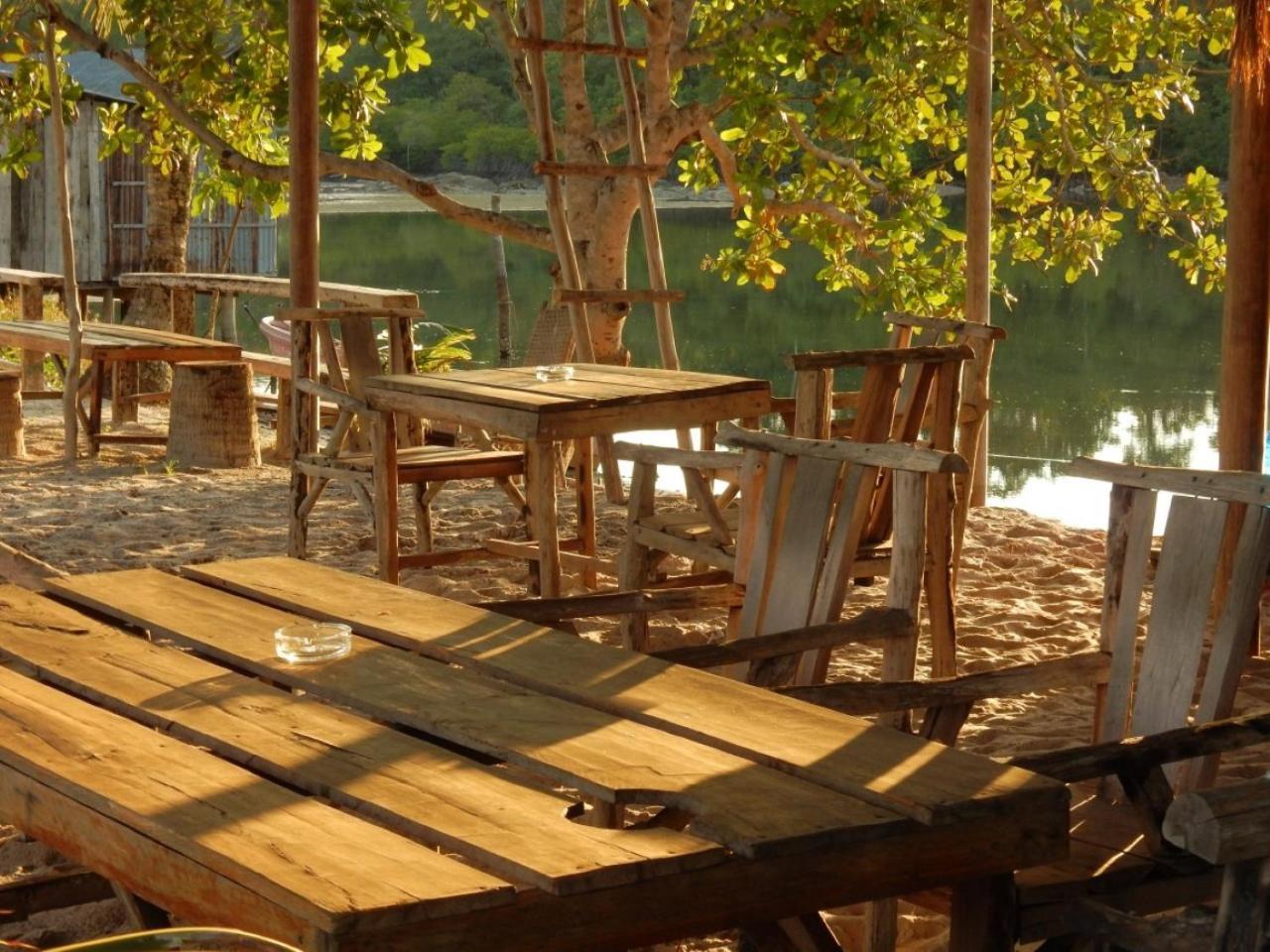 Sandbank Restaurant & Camping Koh Rong Kaoh Touch Exterior foto