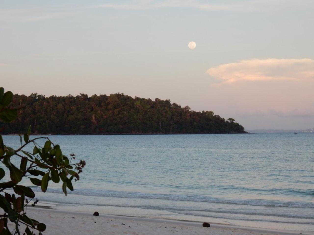 Sandbank Restaurant & Camping Koh Rong Kaoh Touch Exterior foto