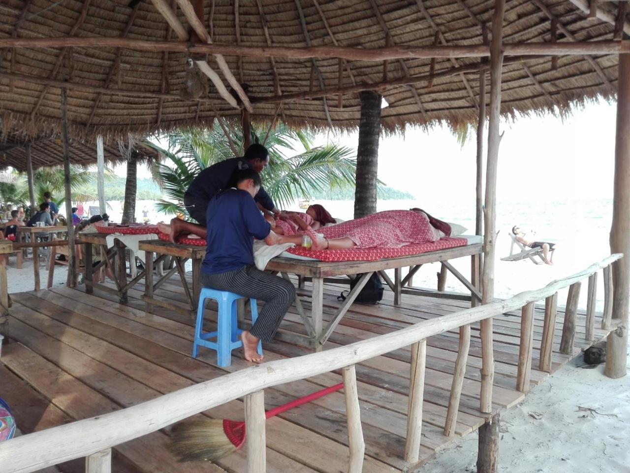 Sandbank Restaurant & Camping Koh Rong Kaoh Touch Exterior foto