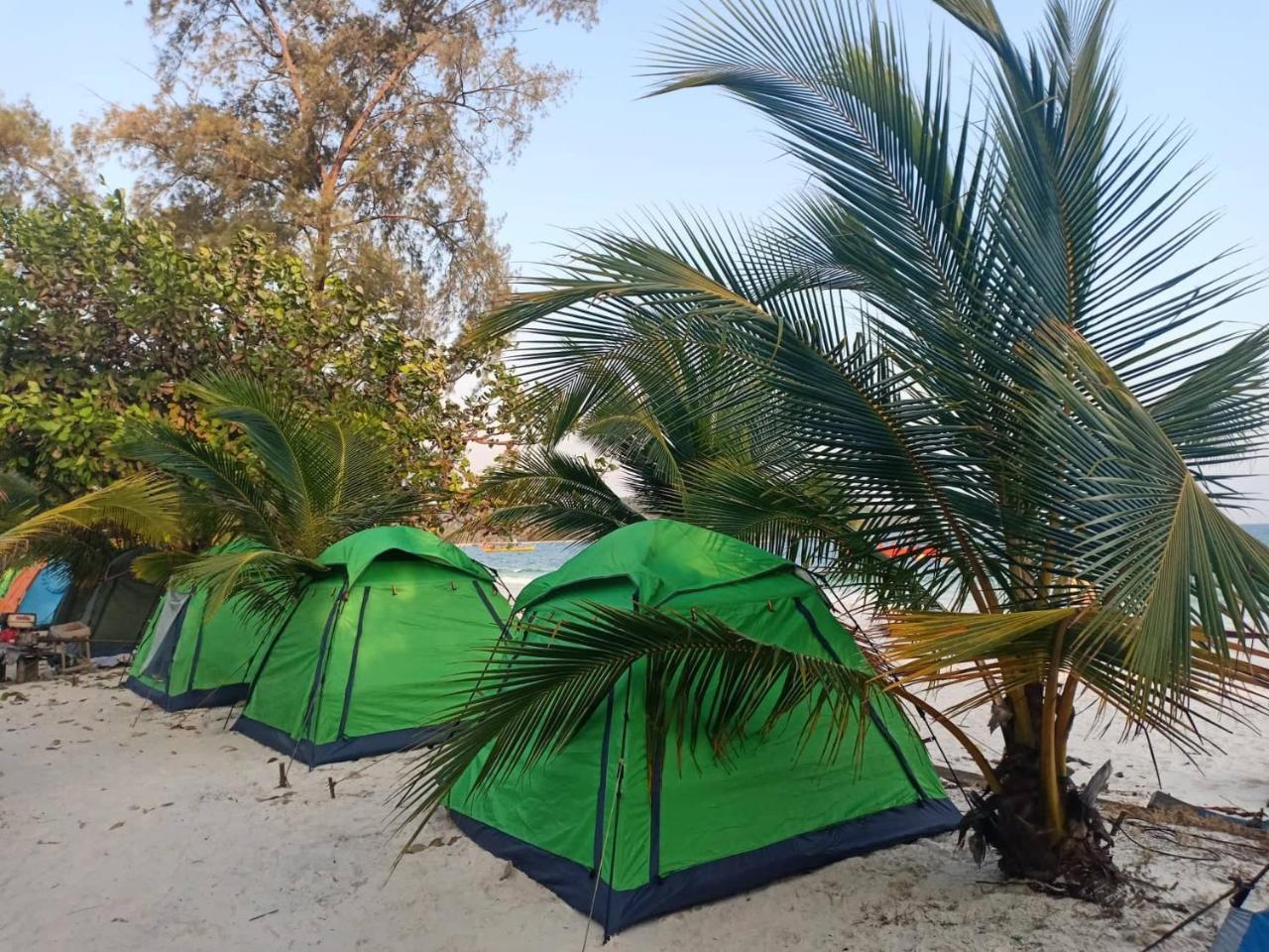 Sandbank Restaurant & Camping Koh Rong Kaoh Touch Exterior foto