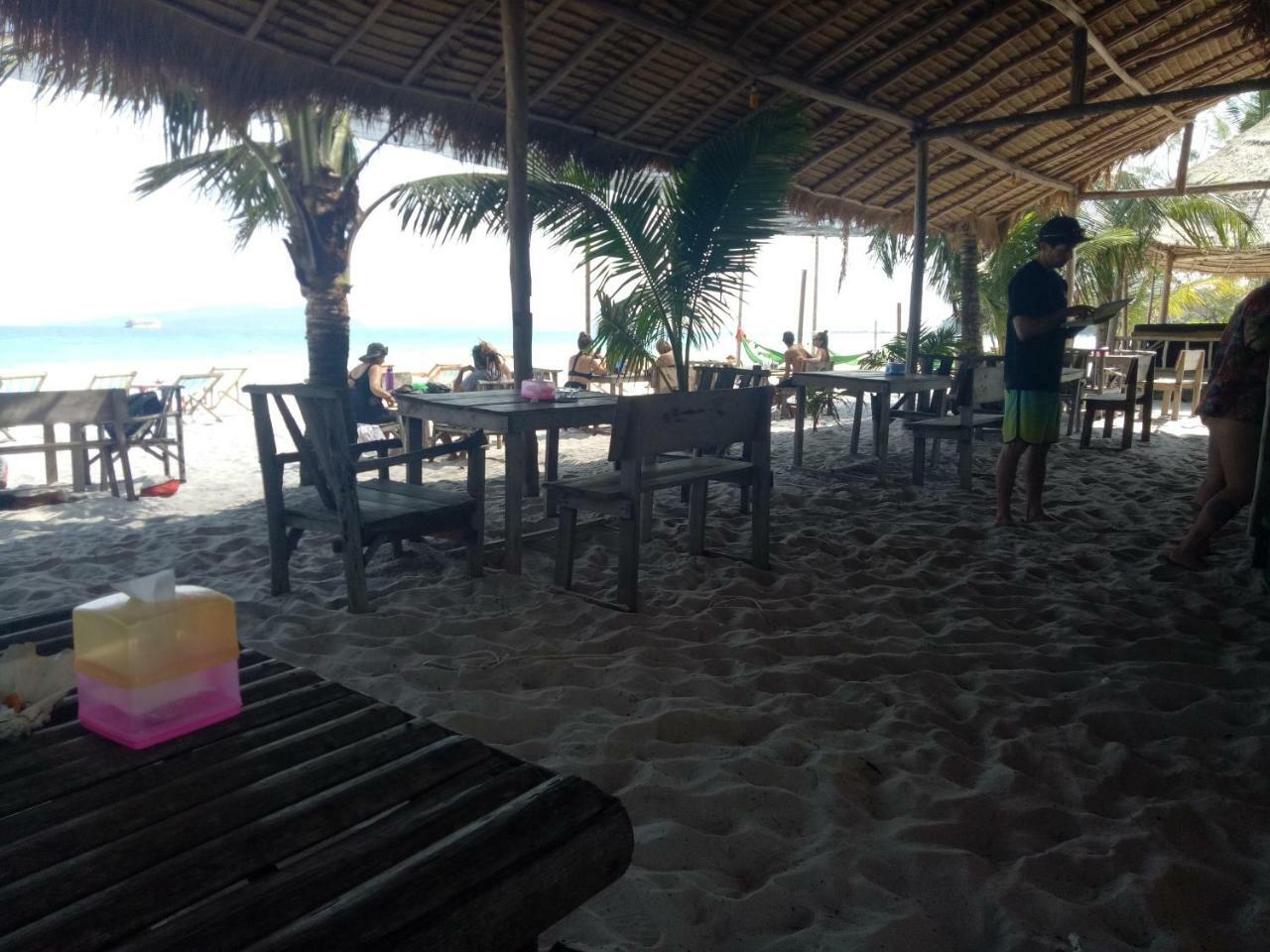 Sandbank Restaurant & Camping Koh Rong Kaoh Touch Exterior foto