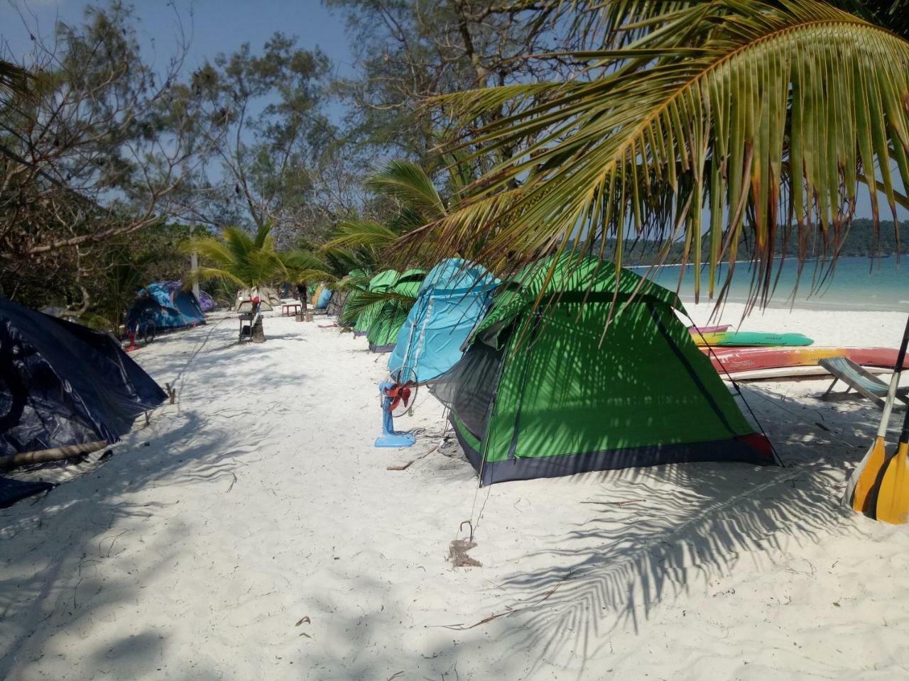 Sandbank Restaurant & Camping Koh Rong Kaoh Touch Exterior foto