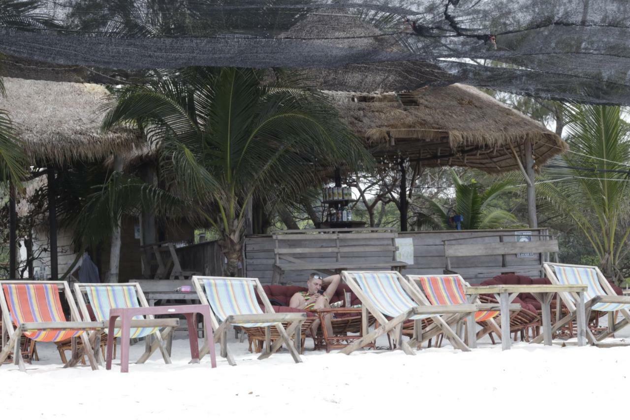 Sandbank Restaurant & Camping Koh Rong Kaoh Touch Exterior foto