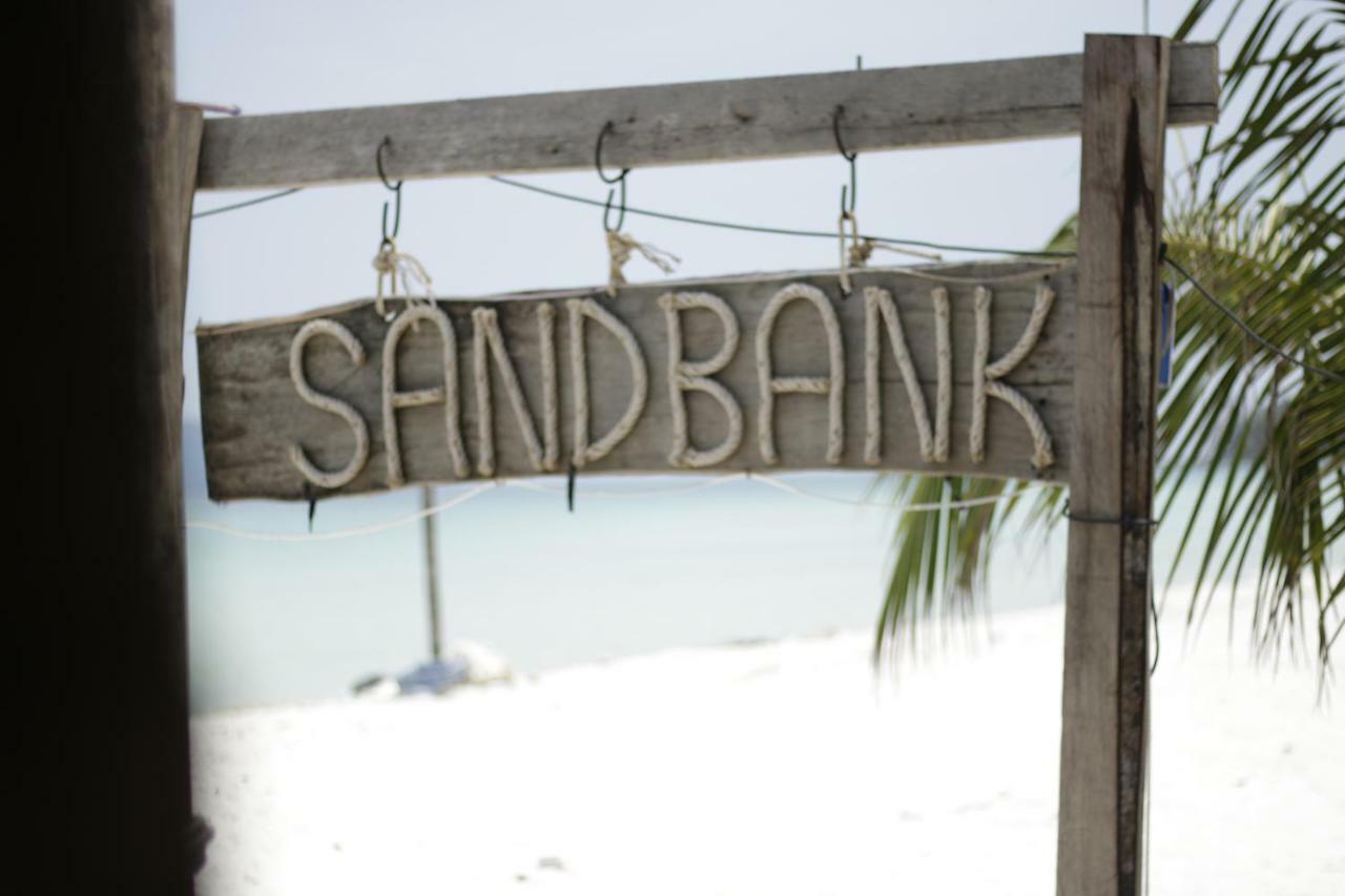 Sandbank Restaurant & Camping Koh Rong Kaoh Touch Exterior foto