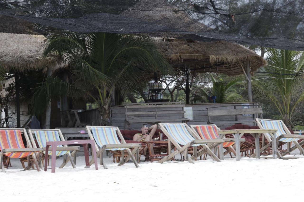 Sandbank Restaurant & Camping Koh Rong Kaoh Touch Exterior foto